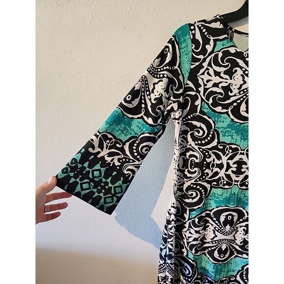 Woman’s Dress Design By Haani Size S 3/4 bell Sleeves Sheath - Picture 2 of 6